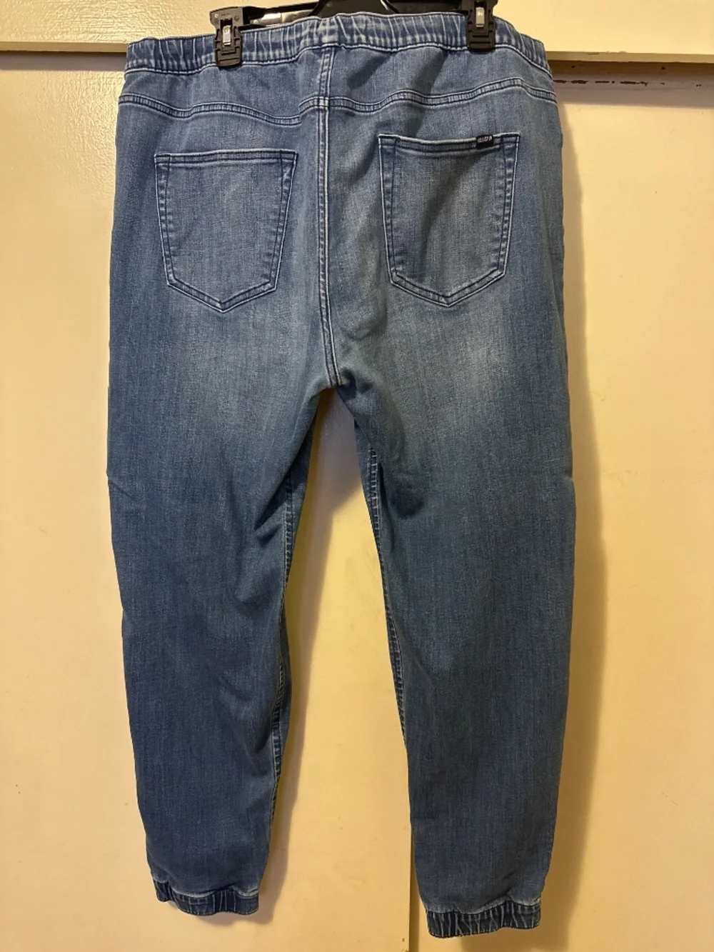 Jeans - Picture 2 of 2